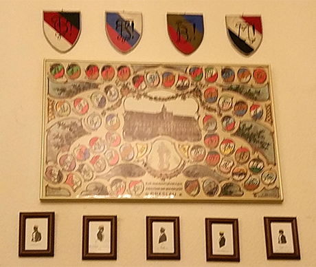 Wappen und Porträts im Silesia Corpshaus in Frankfurt (Oder)
