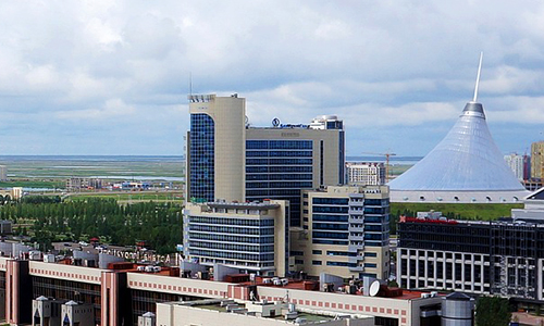 Deutsche leben in Kasachstan v.a. noch im Norden und im Raum der Hauptstadt Nur-Sultan. Die Stadt wechselte mehrmals ihren Namen und war u.a. auch als Astana und Akmolinsk bekannt. Bild von Andy Bay auf Pixabay