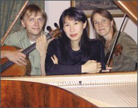 Trio Margaux: Kathrin Tröger, Beni Araki und Martin Seemann (v.r.)