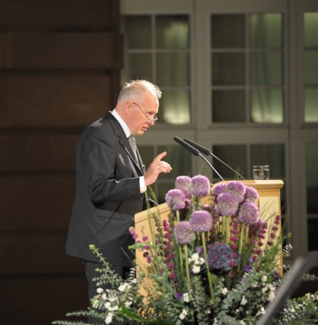 Prof. Dethard von Winterfeld hielt die Laudatio auf Ewa Chojecka.